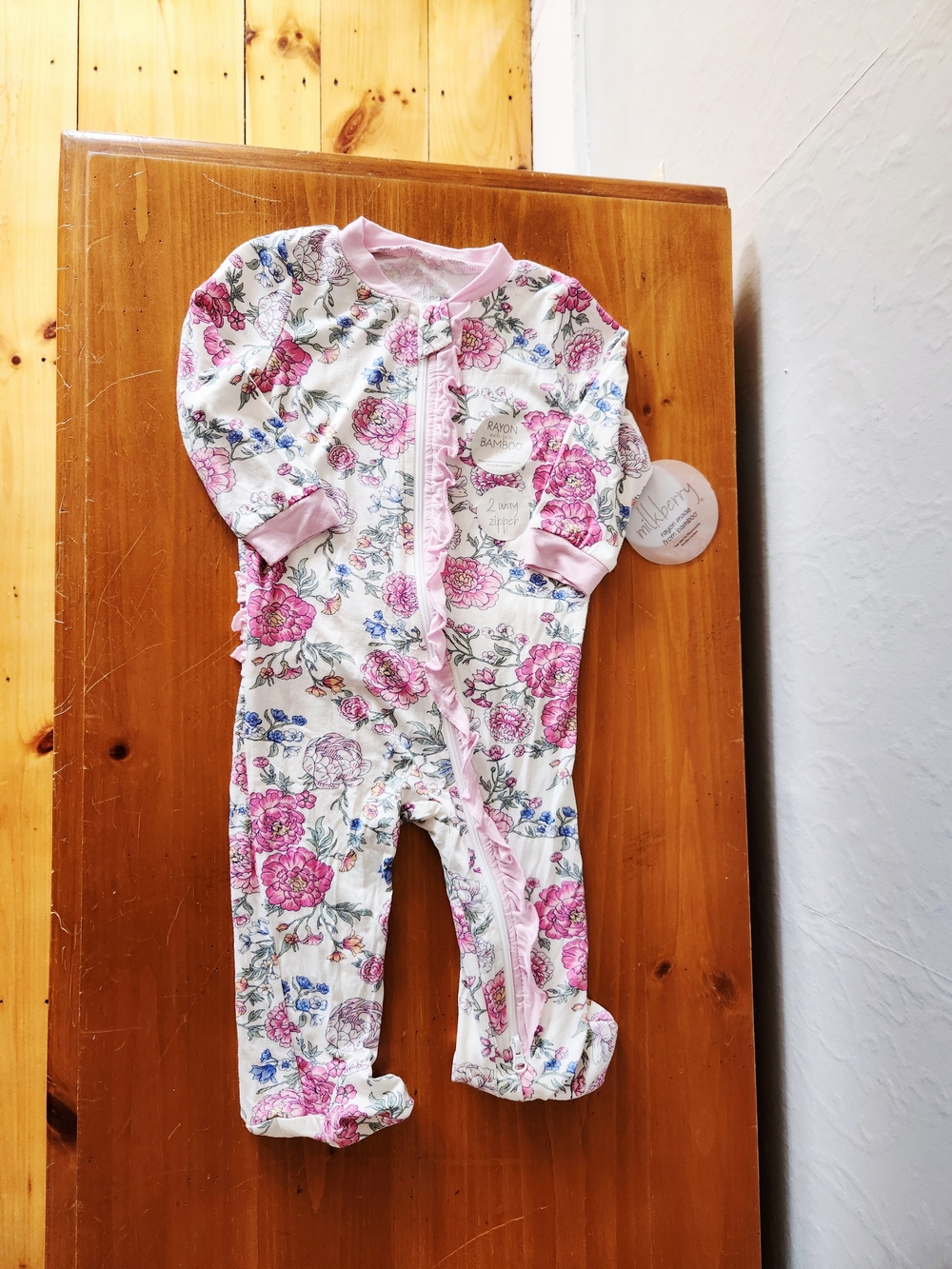 NWT Milkberry 6-9m Bamboo Floral Ruffle Butt Footie